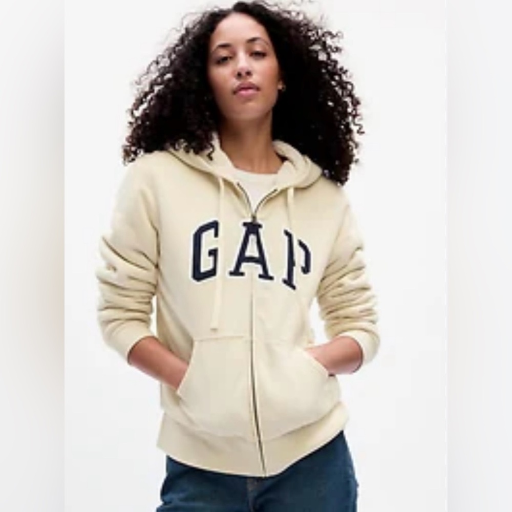 NWT Gap Logo Zip Hoodie M